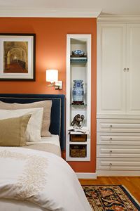 Built-In dressers eliminate need for bulky furniture