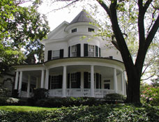 queen anne style home